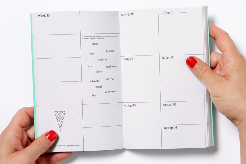 sustainable weekly planner / agenda / taschenkalender 2023 by edition julie joliat